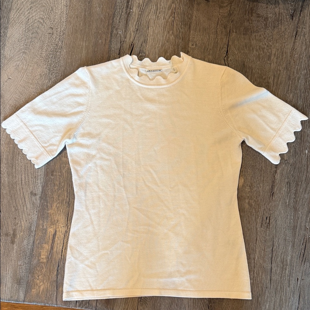 Elie Tahari Cream Scalloped Blouse